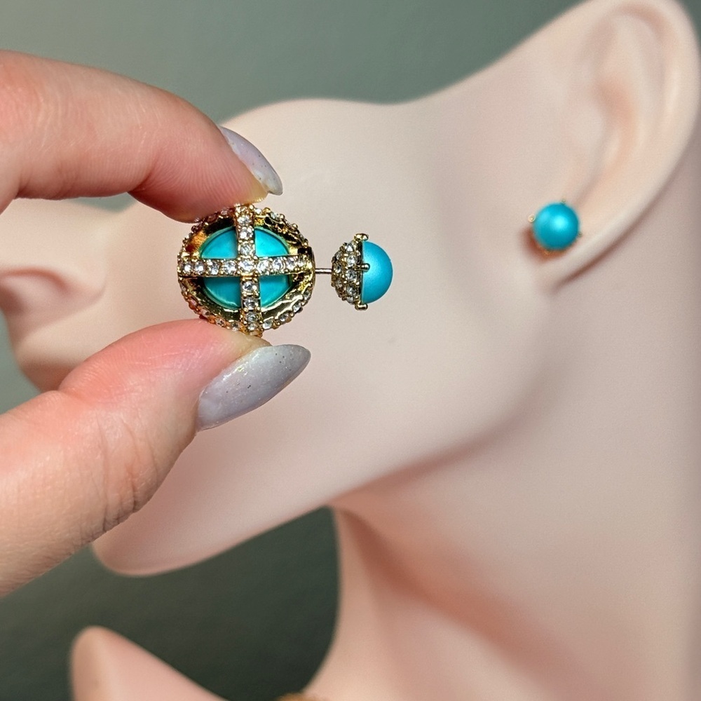 ⚜️ Elegant Gold and Turquoise Earrings